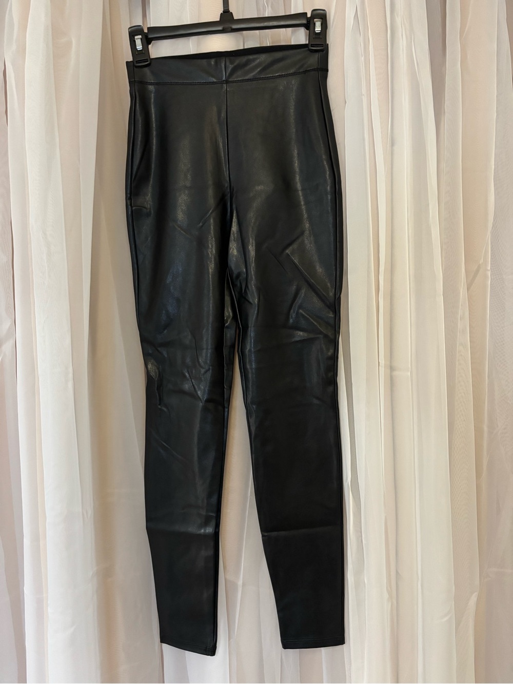 Express Size XS Faux Leather High-Waist Leggings - Black